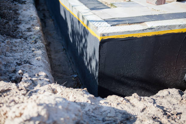 Professional Crawl Space Encapsulation technician working in Rockford, TN